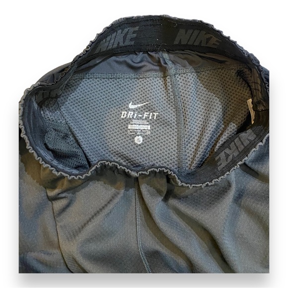 NIKE Dri-Fit Athletic Workout Activewear Basketball Shorts - Picture 7 of 7